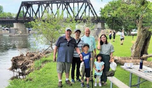 18 Kids Fishing the Hudson