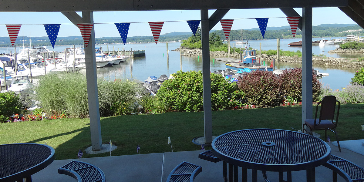 A GREAT PLACE TO ENJOY SUMMER WITH FAMILY & FRIENDS CORTLANDT YACHT CLUB